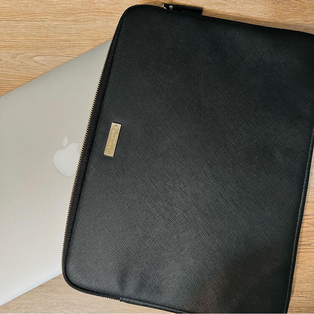 Kate Spade 13” Laptop Cover Sleeve 🫶🏼🌸
